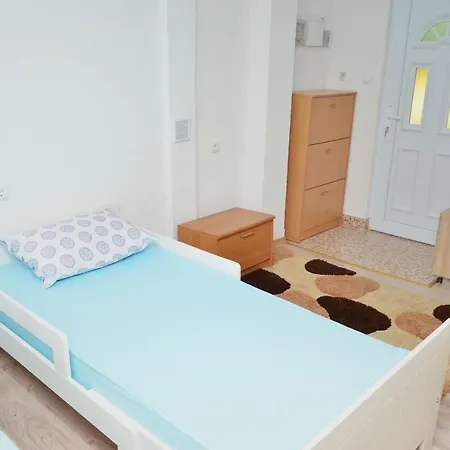 Apartment Cozy Crib